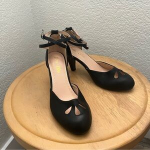 Chase + Chloe Black Heels with Criss-Cross Ankle Straps